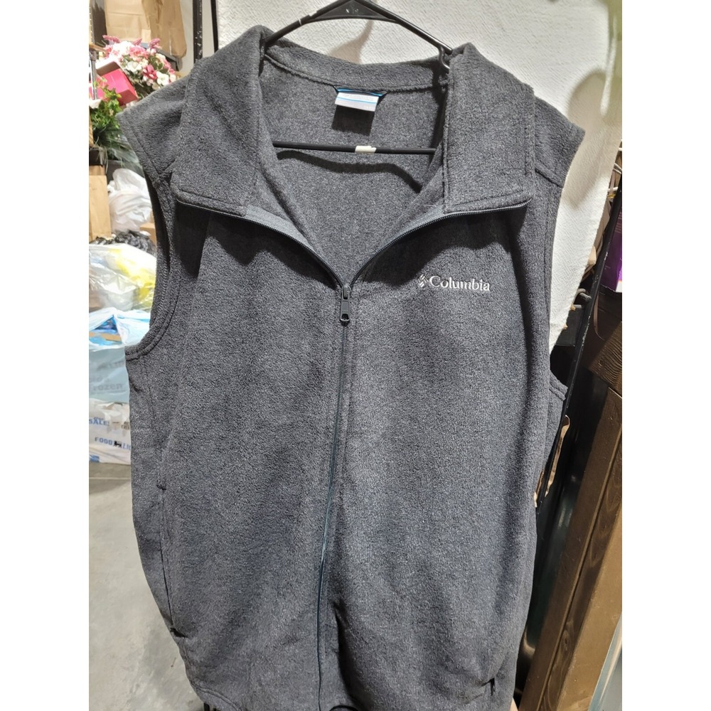 Columbia Gray Vest Size  XLT